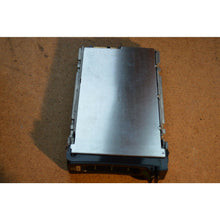 Load image into Gallery viewer, Dell GY581 73GB 15K 3.5&quot; LFF SAS 3Gbps Hard Drive w/ Tray ST373455SS 9Z3066-054 102646335383-FoxTI
